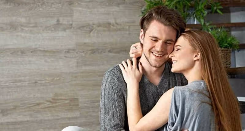 一月不同房:男人與女人的痛苦較量,誰承受更大的傷害?