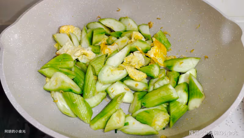 九月要懂得吃一菜,好一個「初秋一寶」!三種食材煮一鍋,夠鮮爽、夠開胃