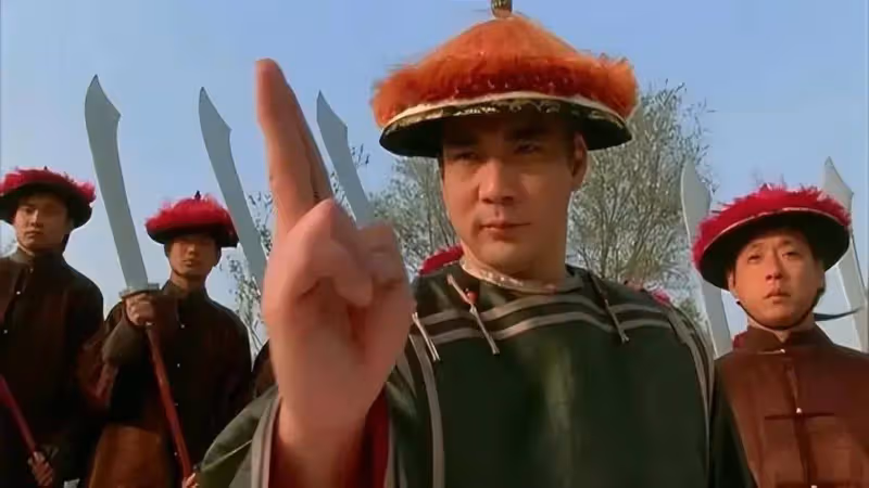 一路走好！香港知名老戲骨與現任妻子追悼會現場曝光，遺照矚目多位圈中人到場