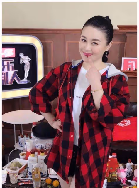 關婷娜:成名背後有眼淚和艱辛,39歲婚戀成難題