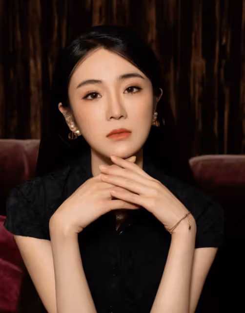 「最強星二代」張可盈:24歲考上編制,屢次登上春晚,母親原來是她?
