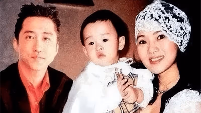 死活看不上伊能靜,庾澄慶媽媽在堅持什麼?秦昊媽媽說的太對了