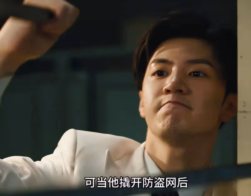 暗夜與黎明:全員演技過關,唯有一人是敗筆,演技太爛 像AI機器人
