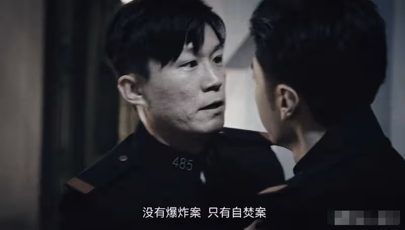 暗夜與黎明:全員演技過關,唯有一人是敗筆,演技太爛 像AI機器人