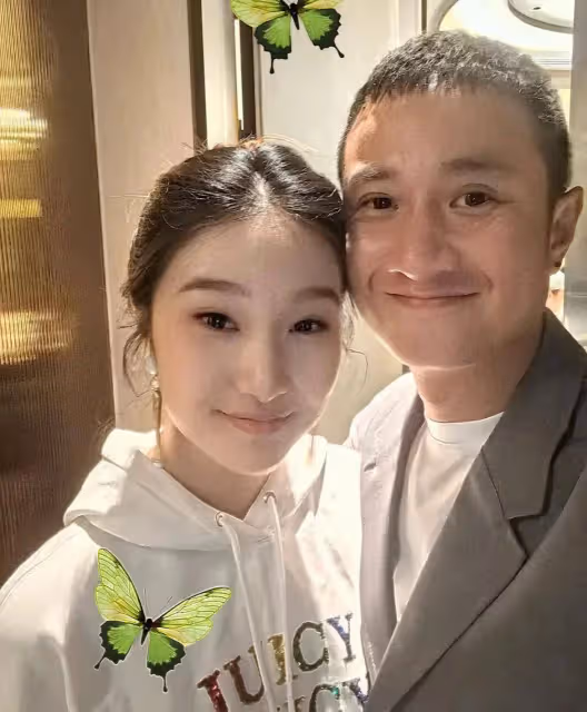 文愛馬曬與馬伊琍文章合影慶生,高級臉氣質成熟,與文章互動暖心