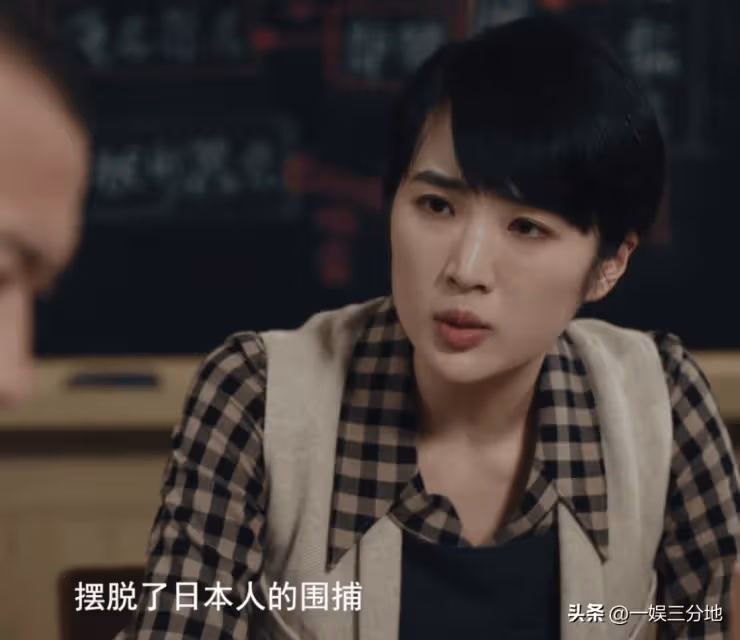 一身油膩,滿臉白肉,卻要演「二流」的警察,網友:真不害臊嗎?