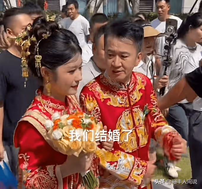曝李嘉明收500萬禮金!本人發聲回應 :宴會1400人戰地記者占一半