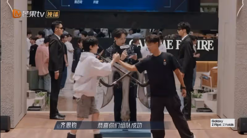 看到杜海濤無人搭理,才明白如今他在《披哥4》終於混不下去了!