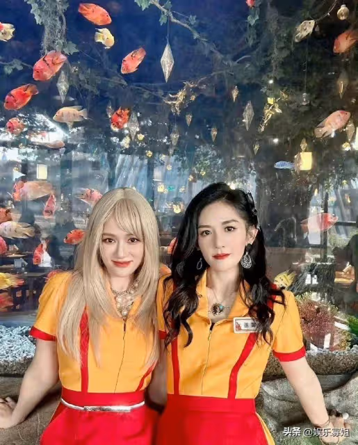 陳喬恩今日舉行結婚,好友謝娜雖沒去,但給了好大的紅包,羨慕了