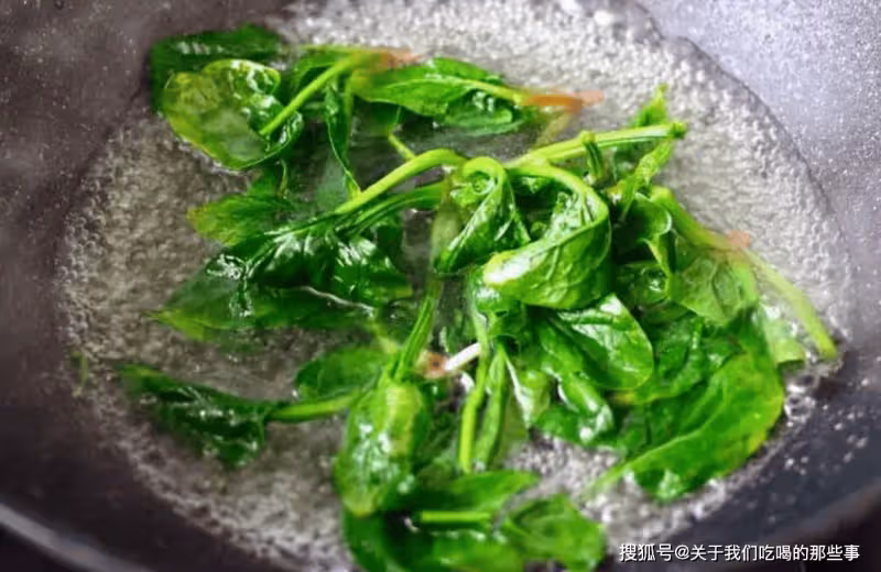 買菠菜,「圓葉」和「尖葉」要先分清,差別很大,建議了解一下