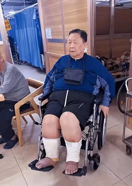 炸裂!TVB老戲骨自爆小30歲女友有老公,深情程度秒殺李龍基