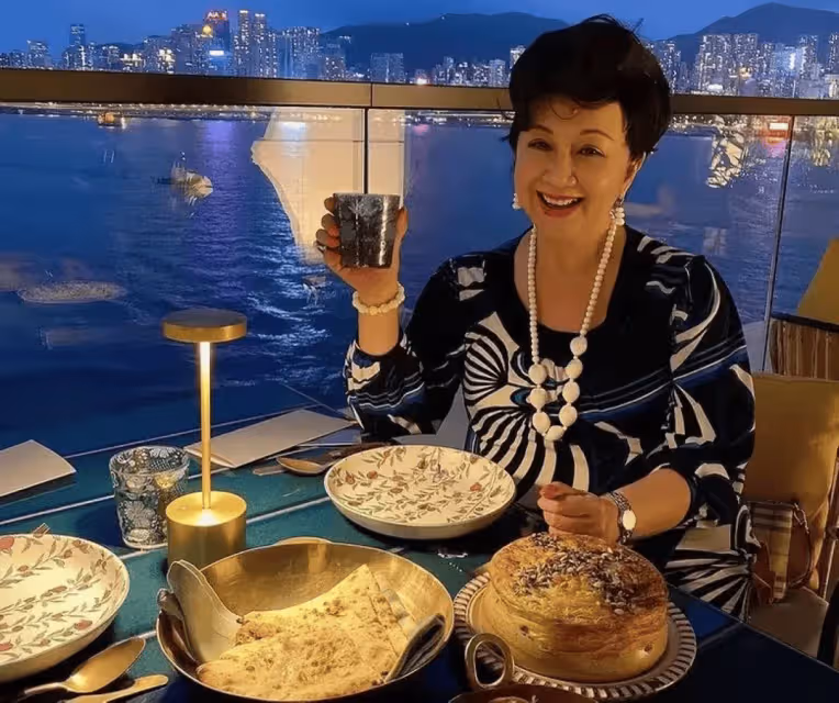 TVB台柱與男友戀愛10年,小十歲不影響感情,自言選男人需要運氣