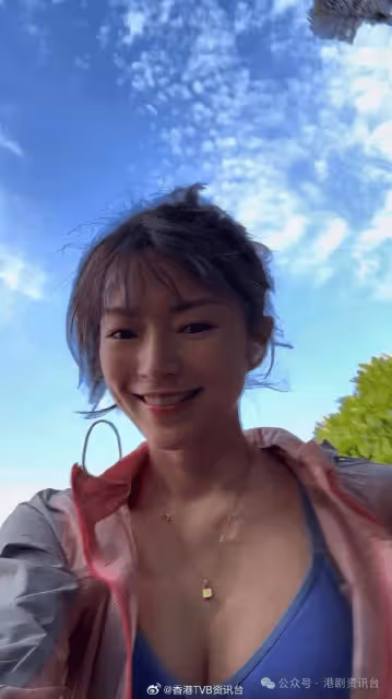 連詩雅留港坐月！六位數入住五星級全海景酒店房