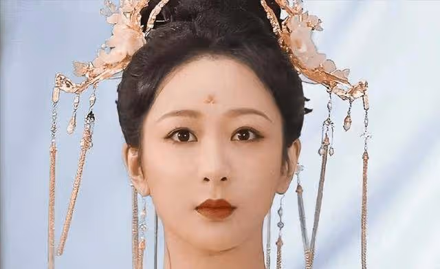 楊紫版林黛玉,眼眸似一泓秋水,卻「硬朗」過頭?網友熱議不斷!