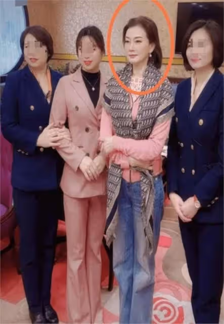 看了58歲宋祖英和61歲李修平近照,發現女人過了50,胖點也很美