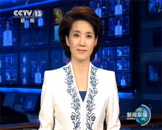 看了58歲宋祖英和61歲李修平近照,發現女人過了50,胖點也很美