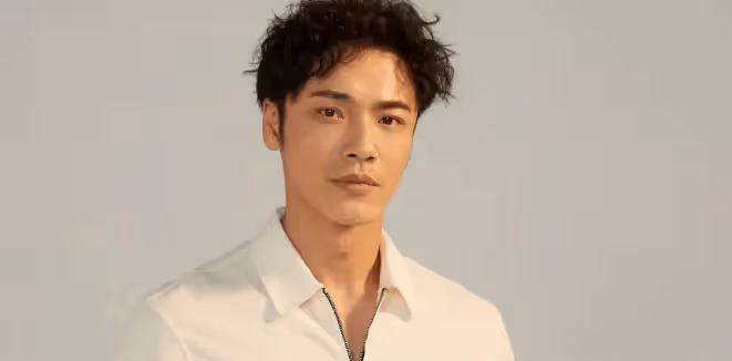 父親是央視名嘴,他從跑龍套開始,出道18年卻0緋聞,真相揭秘!