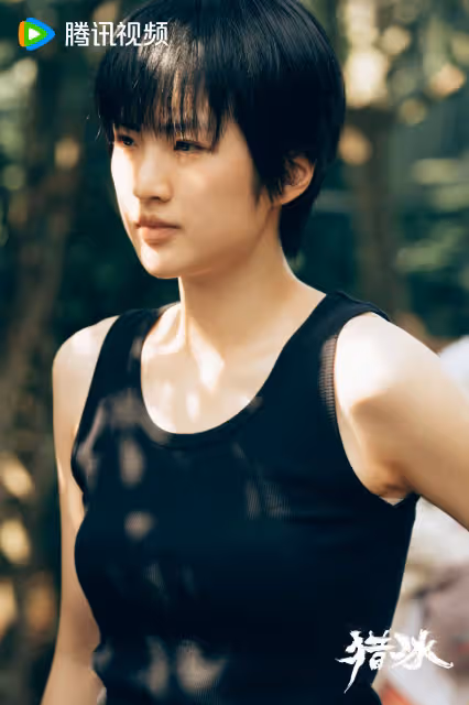 《暗夜與黎明》姚安娜上線,雖然表演青澀,但卻符合角色設定