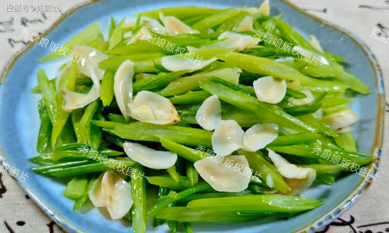 藥補不如食補,秋天睡眠差,多吃3道「天然助眠菜」,一覺到天亮