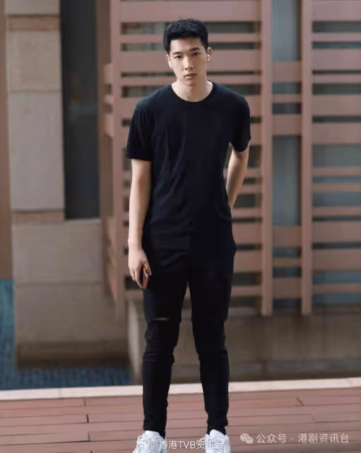TVB花旦小兒子大學畢業!20歲林卓毅與比堅尼女伴自拍洩戀情