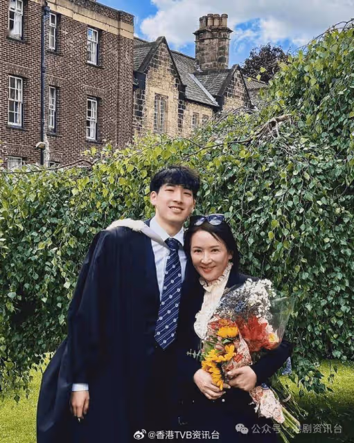 TVB花旦小兒子大學畢業!20歲林卓毅與比堅尼女伴自拍洩戀情