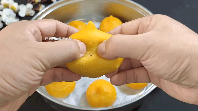 比蓮藕潤腸、比山藥便宜！秋天不懂吃它可虧了，隨手蒸一鍋，皮軟餡足、特解饞