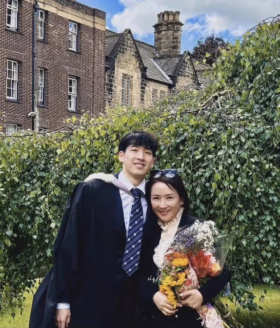 香港知名星二代大學畢業！21歲被贊太帥氣，疑戀翻版宋慧喬