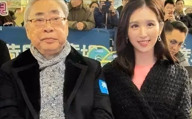 她曾是體操女神,退役後與大51歲的乾爹談戀愛,媒人竟是她爸爸!