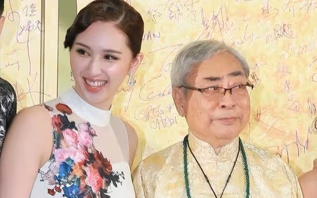 她曾是體操女神,退役後與大51歲的乾爹談戀愛,媒人竟是她爸爸!