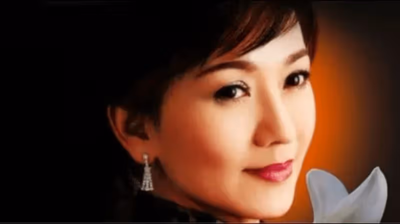 71歲趙雅芝瘦得皮包骨,網友:可憐這麼大年紀還要賺錢!她真的可憐嗎?