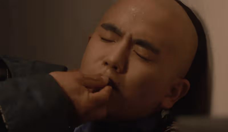 再看《甄嬛傳》,才懂溫實初狠心自宮,到底有多精明