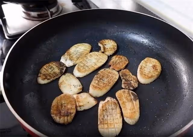 簡單易做的黃油杏鮑菇,用煎牛肉的方法做杏鮑菇,焦香好吃超過癮