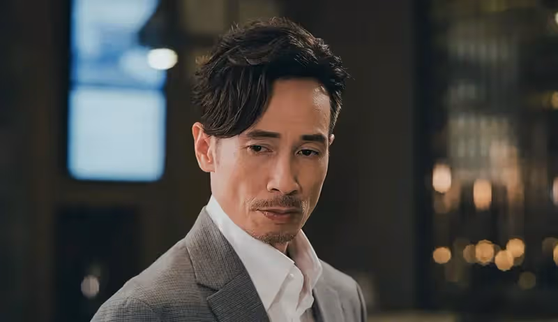 TVB最新劇集遇滑鐵盧,男主戴假髮出戲,靠倆中年男子炒CP惹反感