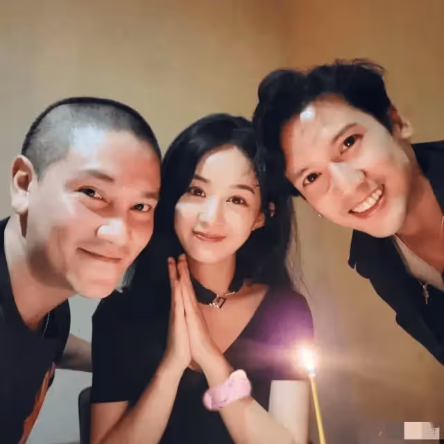 港圈「鑽石太子爺」祝趙麗穎奪獎,靠自己實力走紅,曾短暫出家