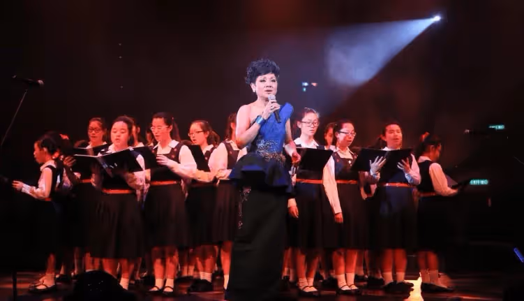 灣區一夜,暴露了香港歌后葉麗儀「實力」,難怪她1首歌賺16層樓
