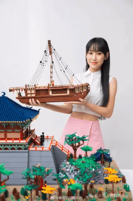 鍾柔美頂替炎明熹出活動唔怕影響友誼!拍夜戲要兼顧學業坦言辛苦