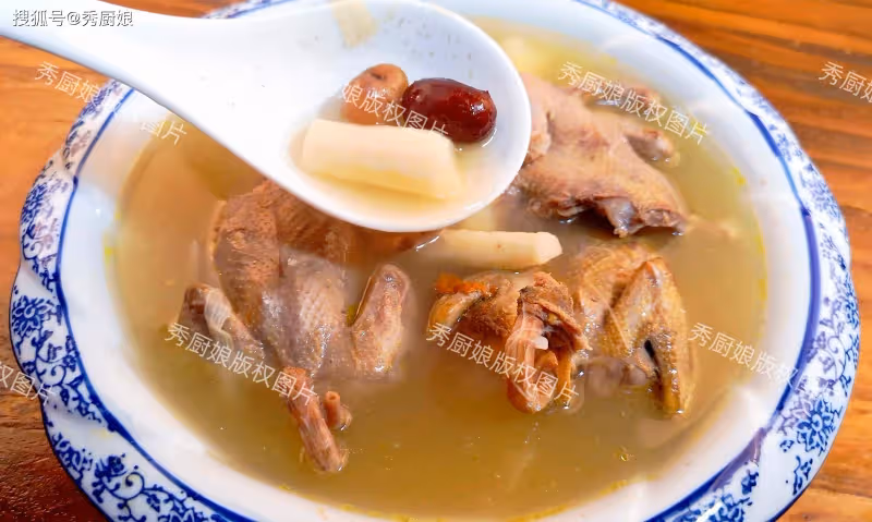 秋日大補的「鴿子湯」,一周一次,益氣補血強免疫,小臉紅撲撲!