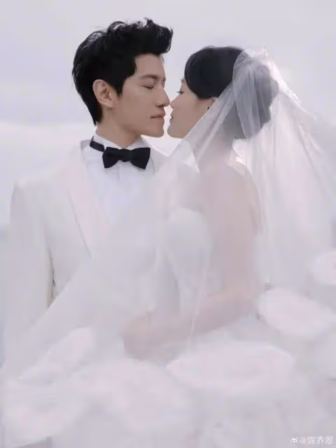 陳喬恩與小9歲艾倫大婚！她嘆息曾戲裡穿了200次婚紗