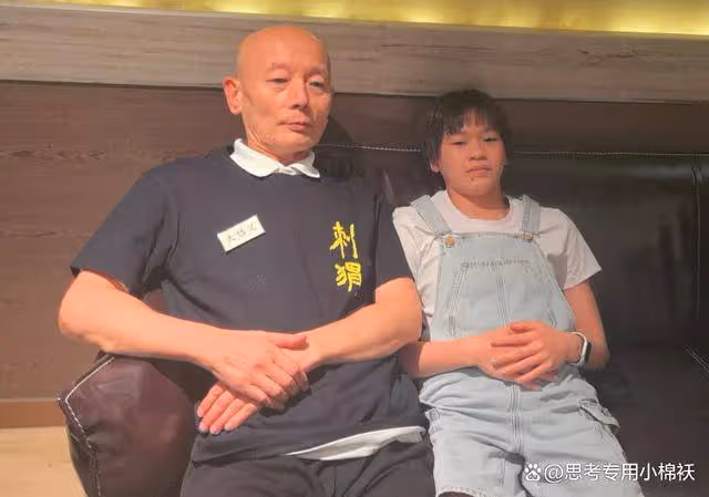 太逗了!全紅嬋被陳若琳問體重,當即調皮回答這裡沒有秤,稱不了