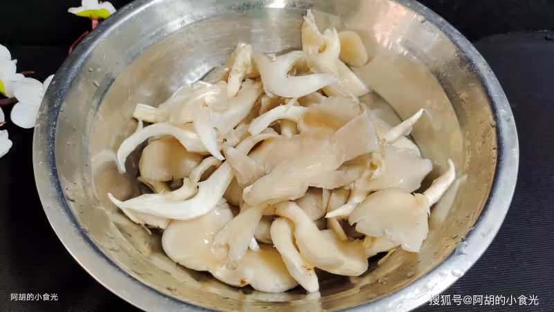秋天這寶藏菜不能少,竟也是秋補菜王!一鮮一香搭配燒一鍋,鮮香入味、超解饞