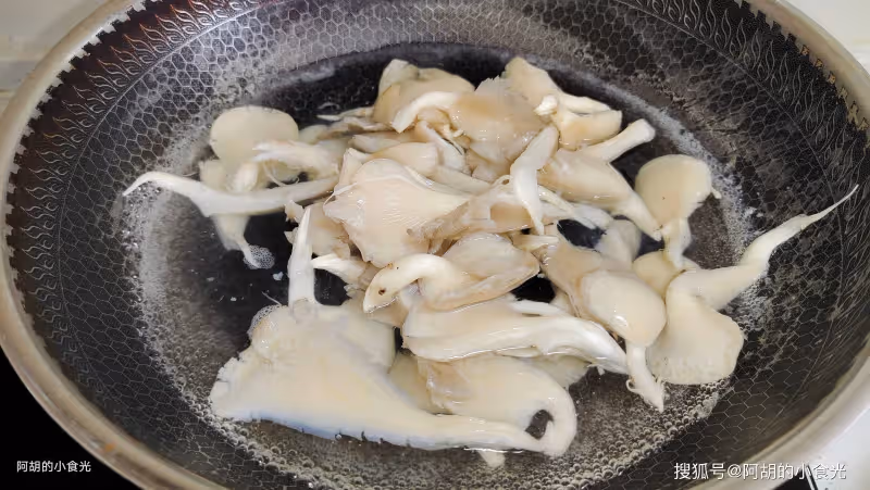 秋天這寶藏菜不能少,竟也是秋補菜王!一鮮一香搭配燒一鍋,鮮香入味、超解饞