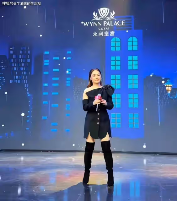 43歲阿嬌近照嚴重發福,身材虎背熊腰像大媽,顏值依舊似少女