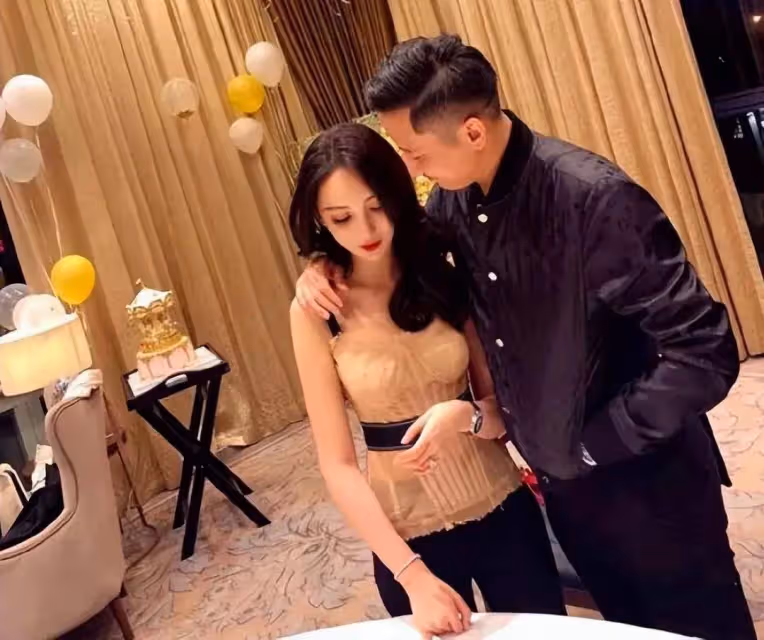 又有新瓜!葉珂前夫發文送祝福,稱即將再婚愧對現任,怕影響孩子