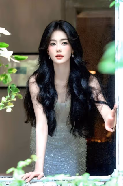 白鹿靚麗寫真猶如天仙!膚白貌美大長腿太性感撩人