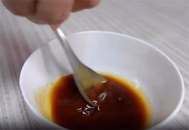 簡單好吃的家常菜,一道宮保杏鮑菇,鮮香美味,用勺子吃特別過癮
