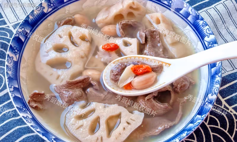 經常熬夜翻來覆去睡不著,常喝這碗湯,養心安神,清肝助眠睡得香