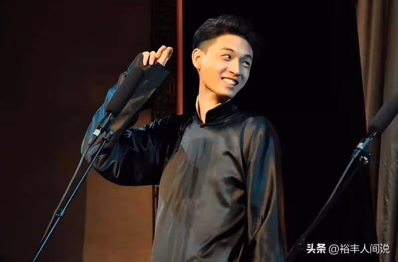 曝德雲社秦霄賢戀愛期間多次出軌,炸裂細節曝光,還試圖糊弄粉絲