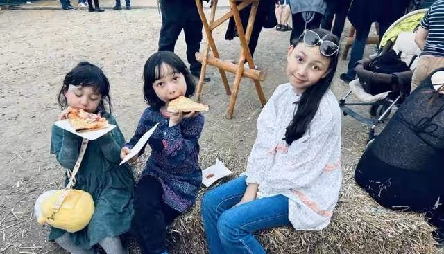 回顧:上海25歲空姐嫁大10歲德國大叔,生3個女兒,不要房子彩禮