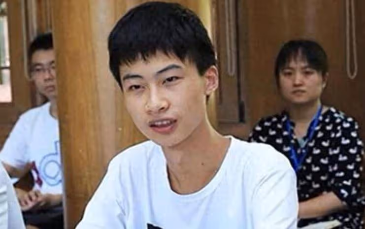 龐眾望改變巨大,穿衣很像韋東奕,樸素節儉卻精神富足