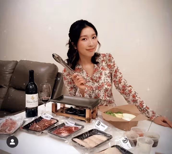 郭嘉文生活越來越好,自己做老闆,離開李澤楷和閨蜜一起做事業